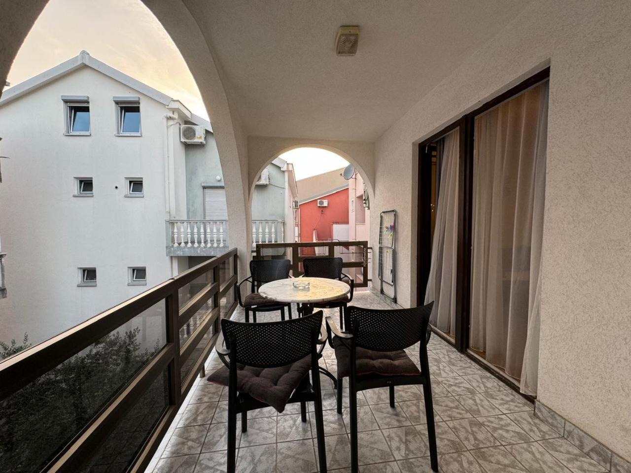 Apartment Hmd *