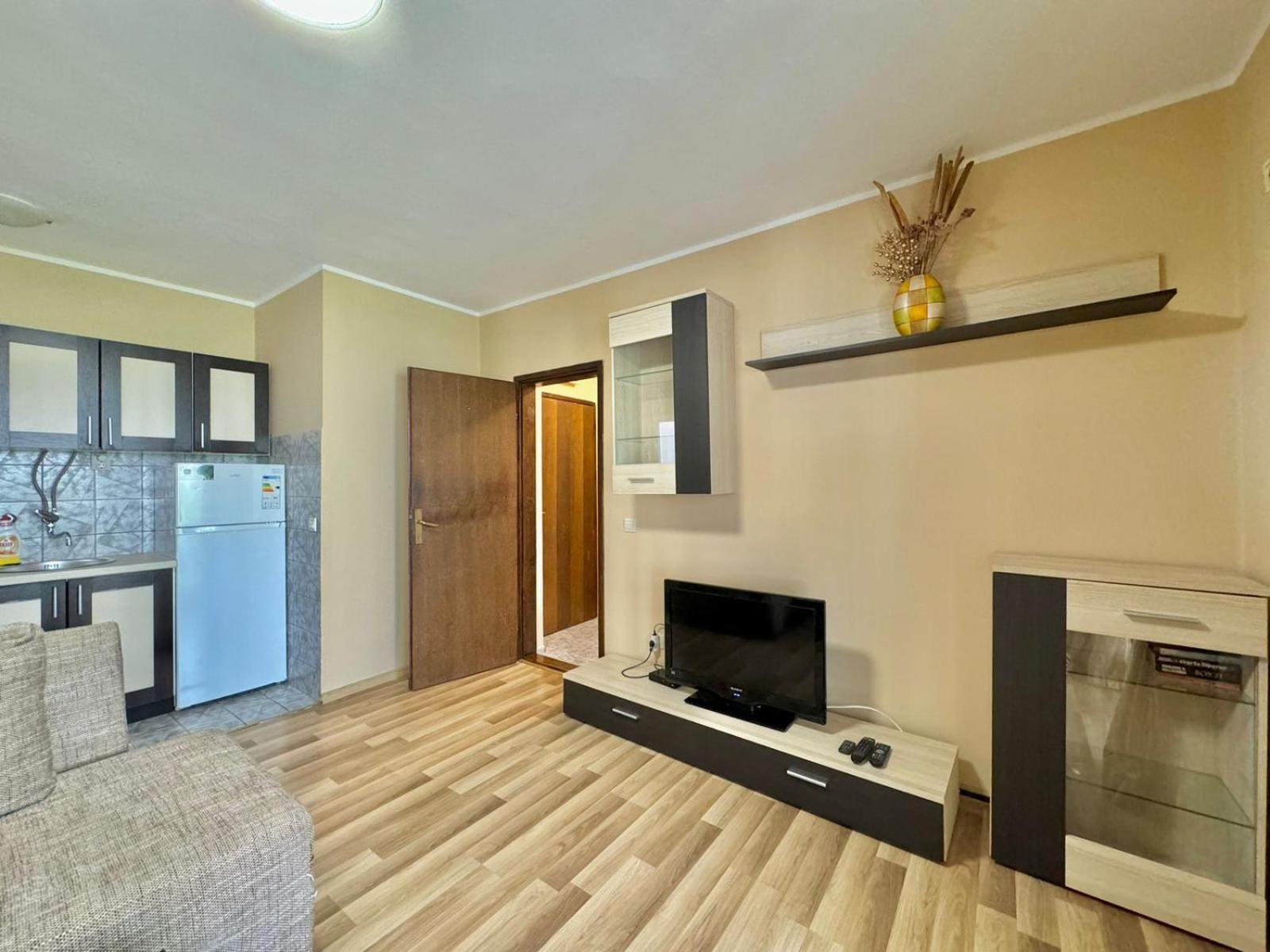 Apartment Hmd