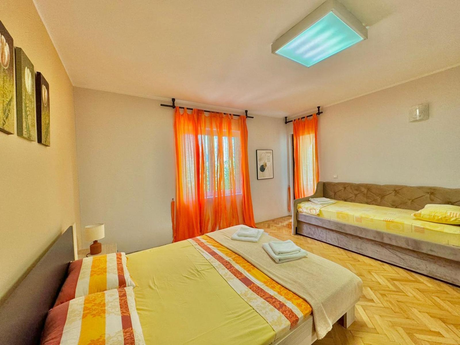 Hmd Apartment